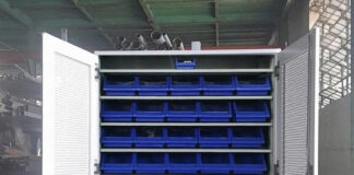 Tủ để khay nhựa 2 cánh KT: 1150Wx450Dx1850Hmm